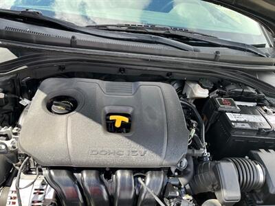 2019 Hyundai ELANTRA SE   - Photo 10 - Bloomington, CA 92316