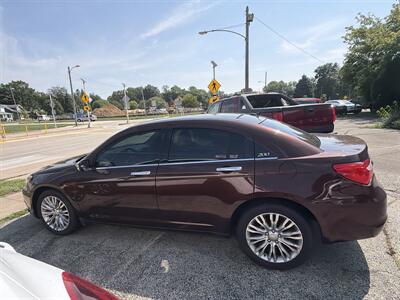 2013 Chrysler 200 Limited   - Photo 9 - Niles, MI 49120