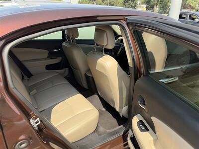2013 Chrysler 200 Limited   - Photo 6 - Niles, MI 49120