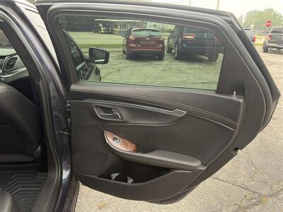 2014 Chevrolet Impala LT - Photo 2 - Niles, MI 49120