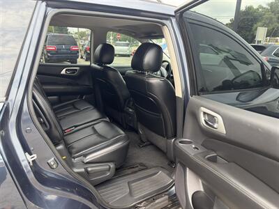 2015 Nissan Pathfinder SL - Photo 10 - Niles, MI 49120