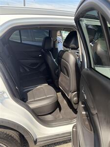 2020 Buick Encore Essence   - Photo 10 - Niles, MI 49120