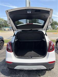 2020 Buick Encore Essence   - Photo 6 - Niles, MI 49120