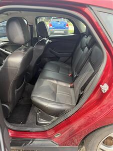 2014 Ford Focus SE - Photo 6 - Niles, MI 49120