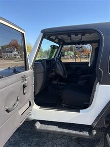 2001 Jeep Wrangler Sport   - Photo 6 - Niles, MI 49120