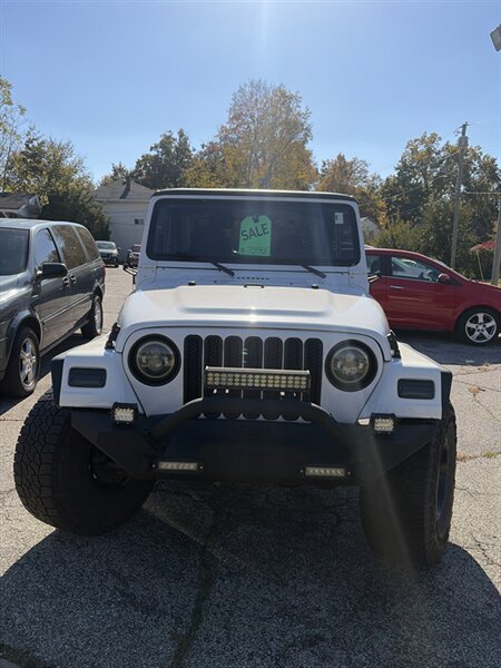2001 Jeep Wrangler Sport   - Photo 1 - Niles, MI 49120