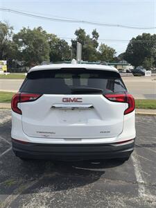 2019 GMC Terrain SLE   - Photo 2 - Niles, MI 49120