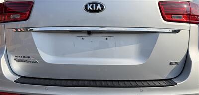 2019 Kia Sedona LX - Photo 8 - Staunton, VA 24401
