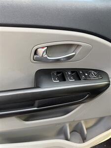 2019 Kia Sedona LX - Photo 14 - Staunton, VA 24401