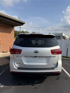 2019 Kia Sedona LX - Photo 7 - Staunton, VA 24401