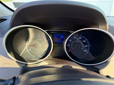 2014 Hyundai TUCSON SE   - Photo 11 - Staunton, VA 24401