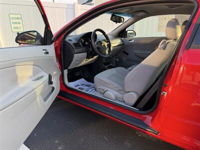 2009 Chevrolet Cobalt LS XFE   - Photo 10 - Staunton, VA 24401