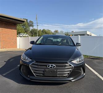 2017 Hyundai ELANTRA Limited - Photo 2 - Staunton, VA 24401