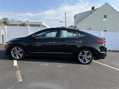 2017 Hyundai ELANTRA Limited - Photo 3 - Staunton, VA 24401