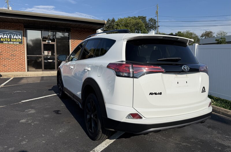 2018 Toyota RAV4 Adventure - Photo 6