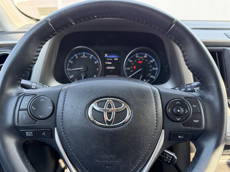 2018 Toyota RAV4 Adventure - Photo 13