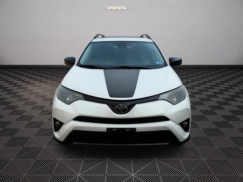 2018 Toyota RAV4 Adventure   - Photo 1 - Staunton, VA 24401