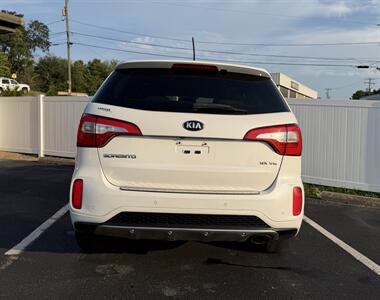2015 Kia Sorento SX   - Photo 8 - Staunton, VA 24401