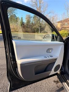2023 Hyundai IONIQ 5 Limited   - Photo 11 - Portland, OR 97225