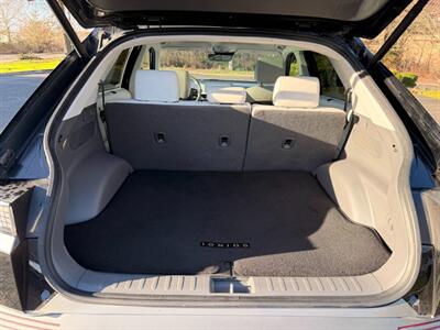 2023 Hyundai IONIQ 5 Limited   - Photo 18 - Portland, OR 97225