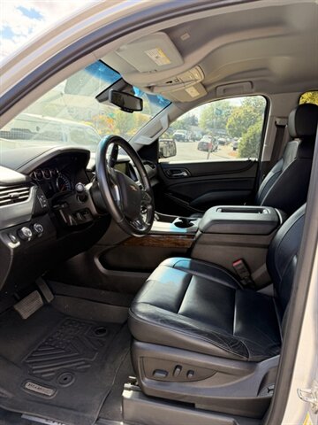2019 Chevrolet Tahoe LT - Photo 11