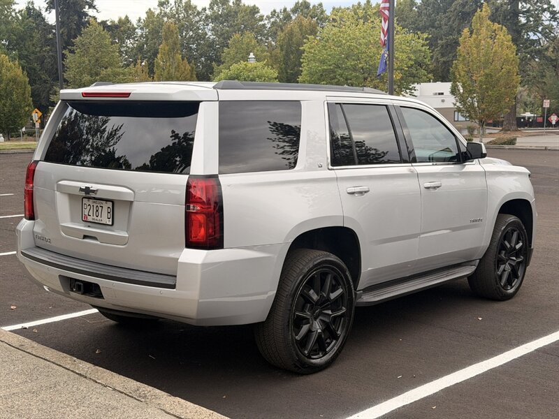 2019 Chevrolet Tahoe LT - Photo 6