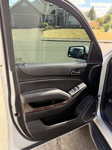 2019 Chevrolet Tahoe LT - Photo 10