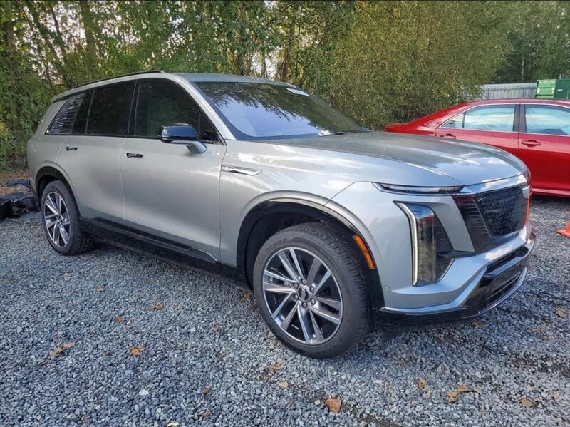 2026 Cadillac VISTIQ Sport   - Photo 1 - Portland, OR 97225