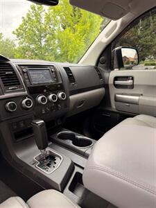 2019 Toyota Sequoia Limited   - Photo 11 - Portland, OR 97225