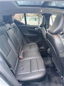 2019 Volvo XC40 T5 Momentum   - Photo 15 - Portland, OR 97225