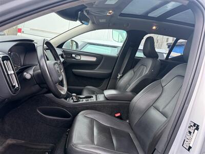 2019 Volvo XC40 T5 Momentum   - Photo 11 - Portland, OR 97225
