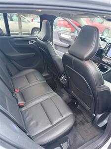 2019 Volvo XC40 T5 Momentum   - Photo 14 - Portland, OR 97225