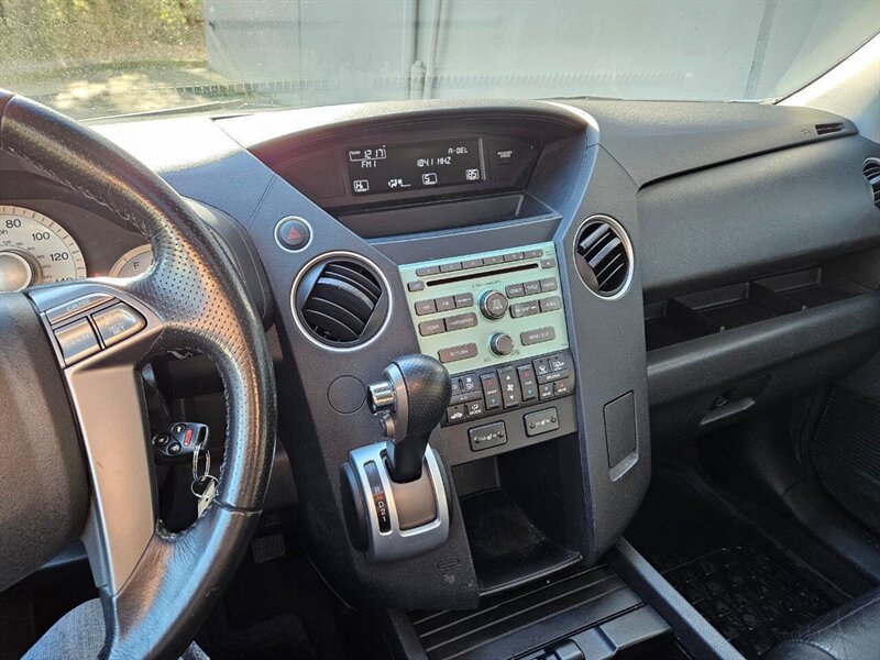 2010 Honda Pilot EX L 4dr SUV - Photo 11 - Seattle, WA 98125