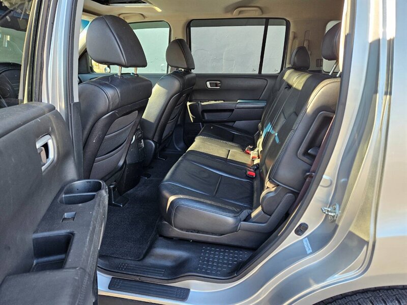 2010 Honda Pilot EX L 4dr SUV - Photo 12 - Seattle, WA 98125