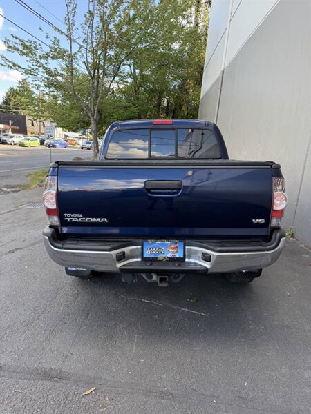 2013 Toyota Tacoma V6 4x4 4dr Double Cab 5.0 ft SB 5A - Photo 21 - Seattle, WA 98125