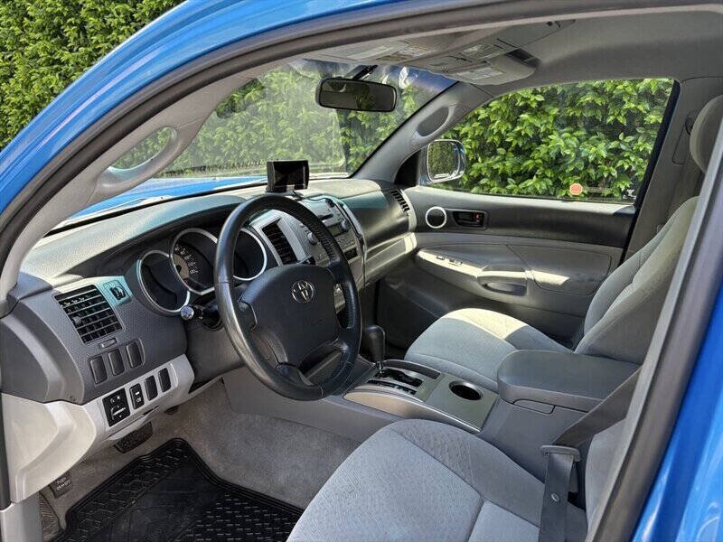 2006 Toyota Tacoma V6 4dr Double Cab 4WD (4L 5A) - Photo 9 - Seattle, WA 98125