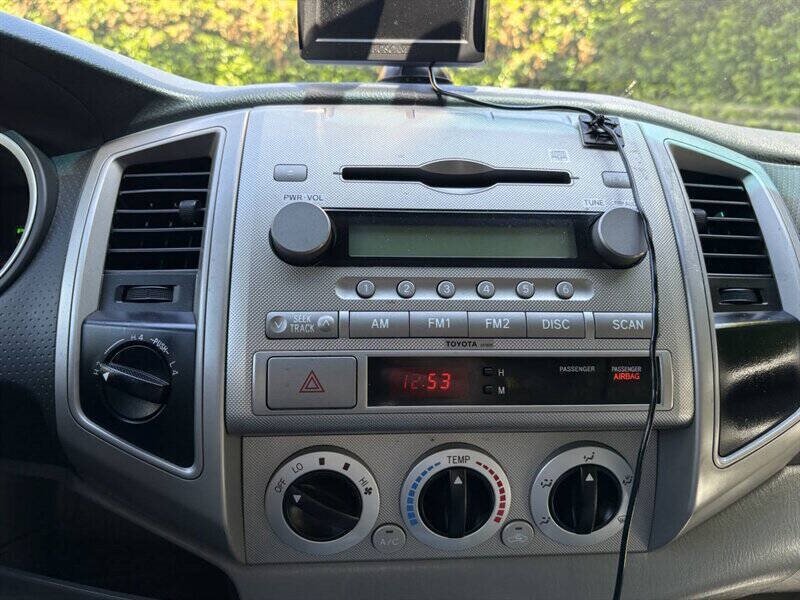 2006 Toyota Tacoma V6 4dr Double Cab 4WD (4L 5A) - Photo 11 - Seattle, WA 98125