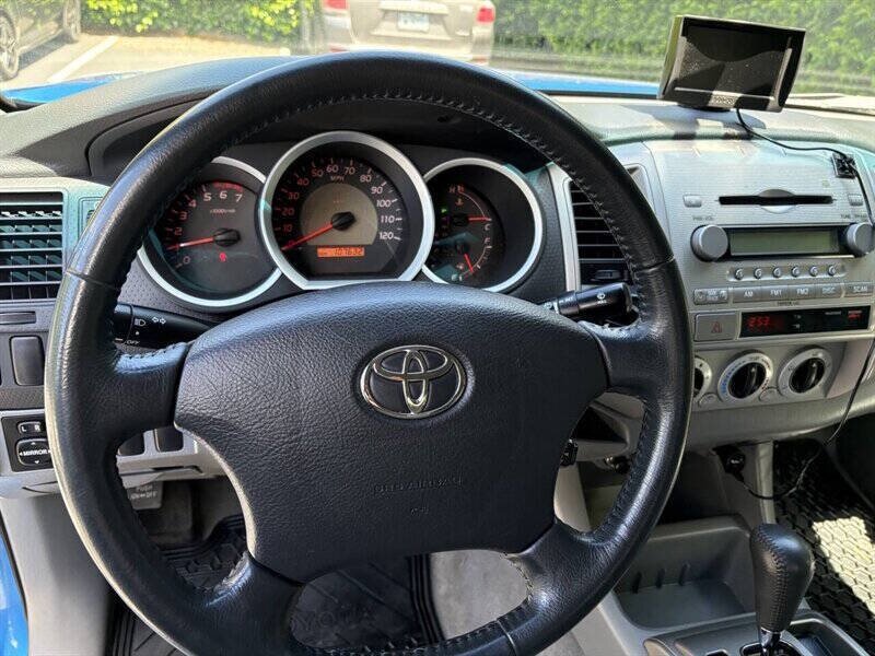 2006 Toyota Tacoma V6 4dr Double Cab 4WD (4L 5A) - Photo 10 - Seattle, WA 98125