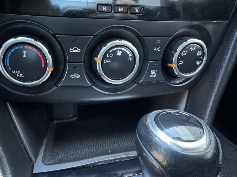 2014 Mazda Mazda6 i Sport - Photo 10 - Seattle, WA 98125