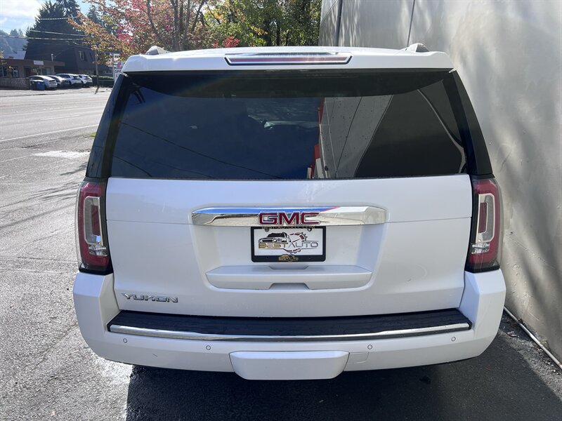 2016 GMC Yukon Denali - Photo 4 - Seattle, WA 98125