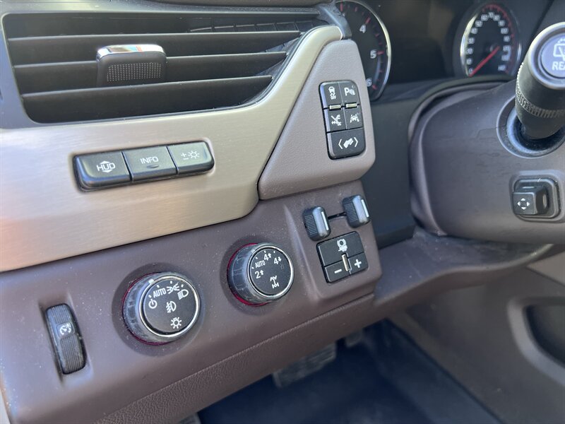 2016 GMC Yukon Denali - Photo 14 - Seattle, WA 98125