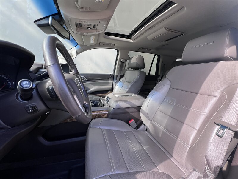 2016 GMC Yukon Denali - Photo 6 - Seattle, WA 98125