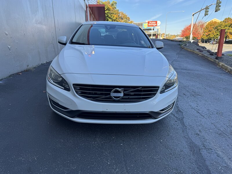 2014 Volvo S60 T5 - Photo 2 - Seattle, WA 98125