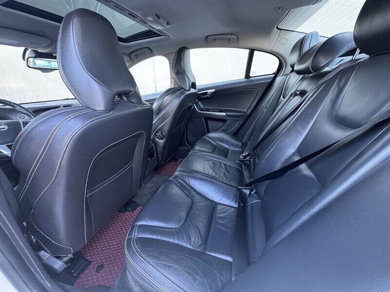 2014 Volvo S60 T5 4dr Sedan - Photo 8 - Seattle, WA 98125
