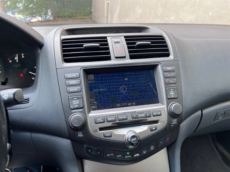 2006 Honda Accord EX V 6 w/Navi 4dr Sedan 5A - Photo 13 - Seattle, WA 98125
