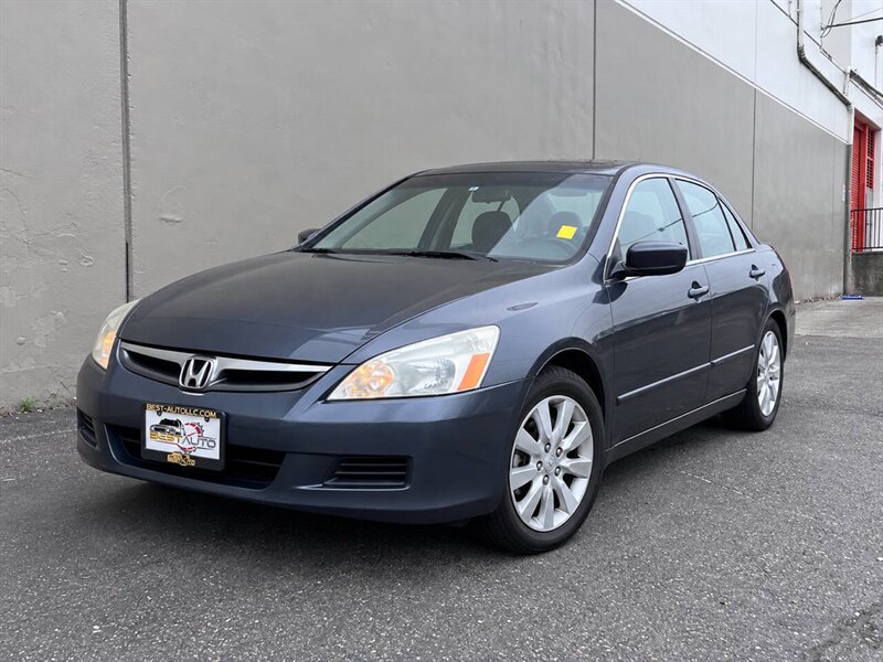 2006 Honda Accord EX V 6 w/Navi 4dr Sedan 5A - Photo 2 - Seattle, WA 98125