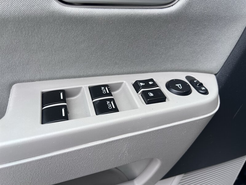2010 Honda Pilot EX - Photo 21 - Seattle, WA 98125