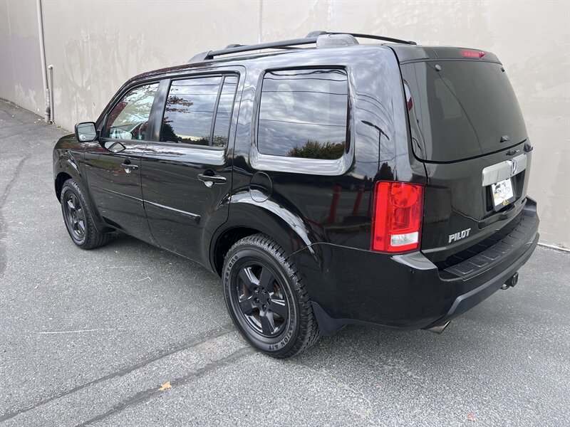 2010 Honda Pilot EX - Photo 3 - Seattle, WA 98125