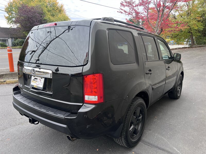 2010 Honda Pilot EX - Photo 5 - Seattle, WA 98125
