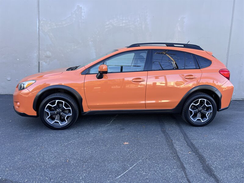 2013 Subaru XV Crosstrek 2.0i Premium - Photo 2 - Seattle, WA 98125
